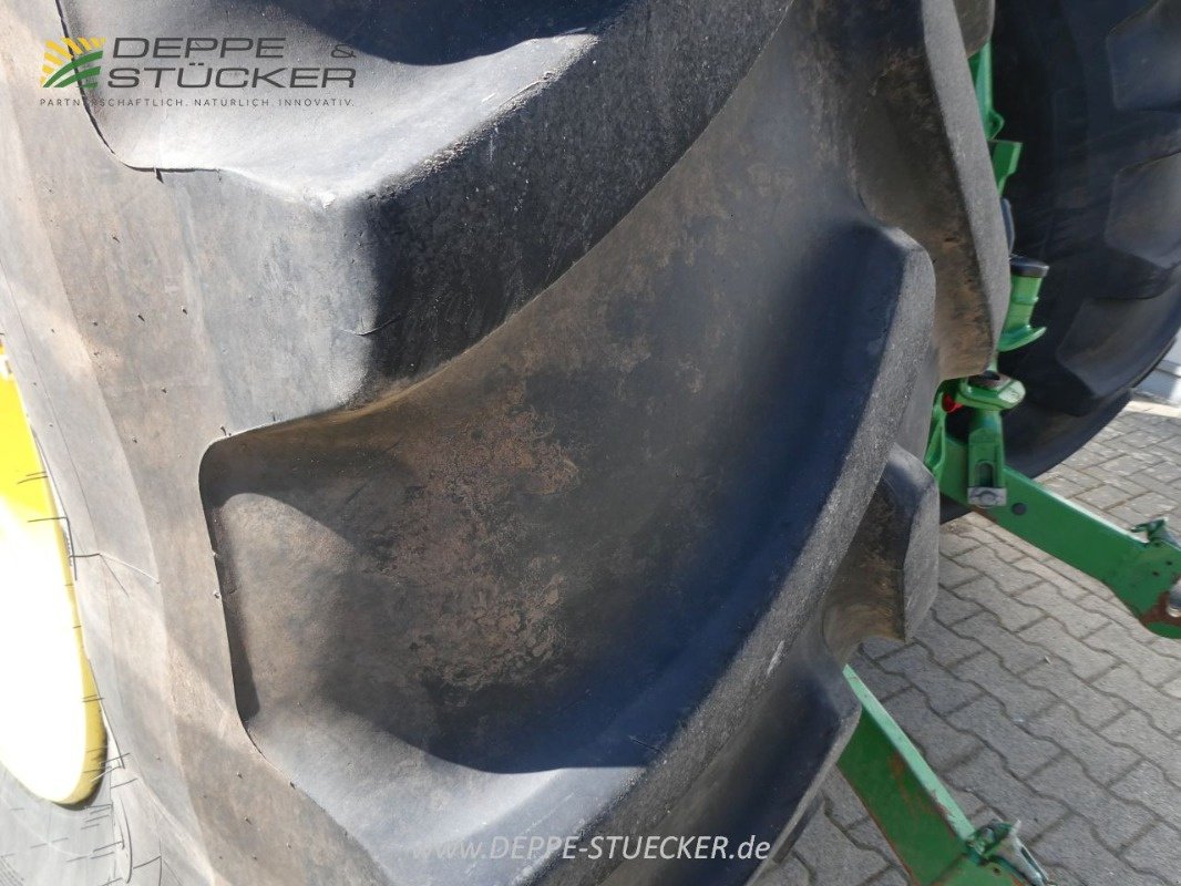 Traktor от тип John Deere 6215R, Gebrauchtmaschine в Lauterberg/Barbis (Снимка 16)