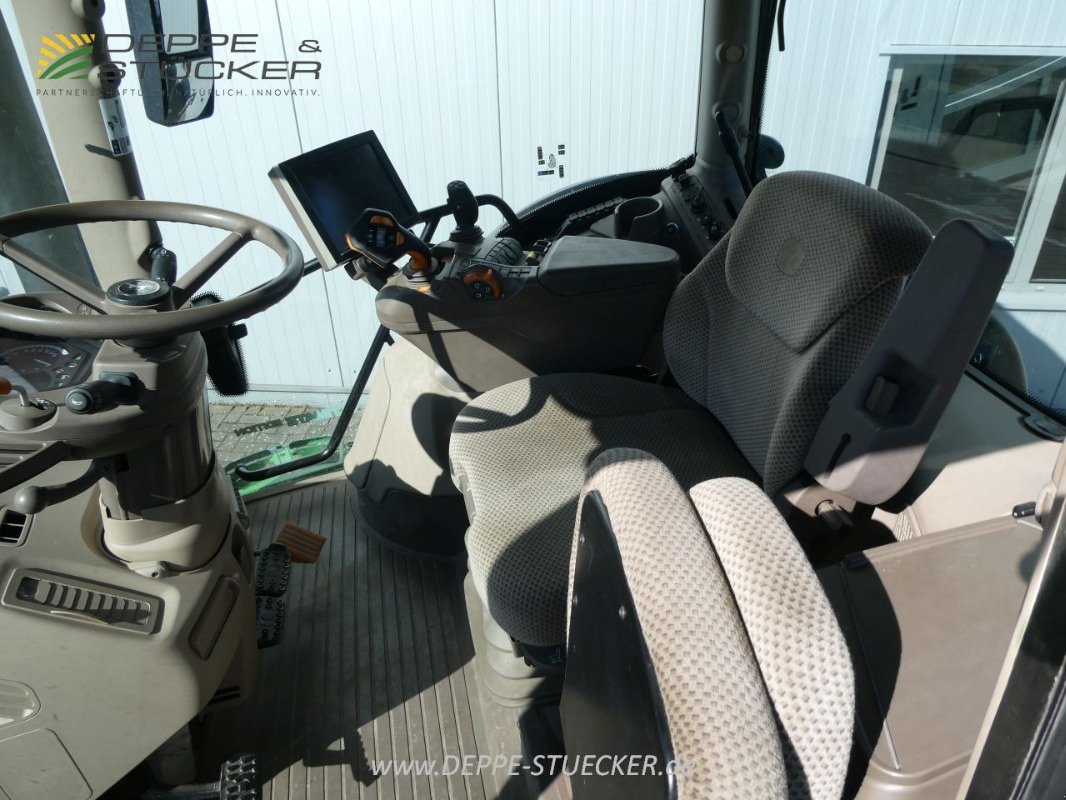 Traktor от тип John Deere 6215R, Gebrauchtmaschine в Lauterberg/Barbis (Снимка 18)