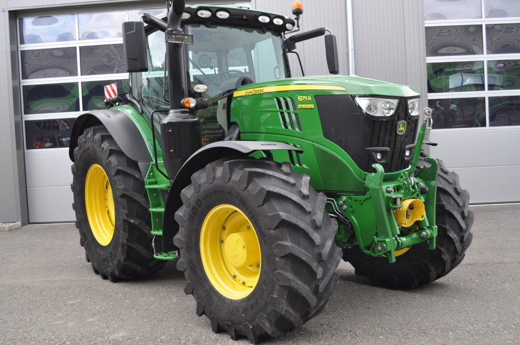 Traktor Türe ait John Deere 6215R, Gebrauchtmaschine içinde Grolley (resim 1)