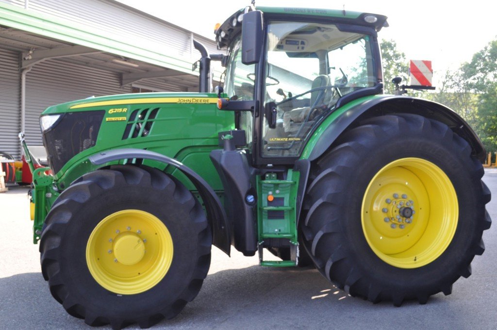 Traktor Türe ait John Deere 6215R, Gebrauchtmaschine içinde Grolley (resim 2)