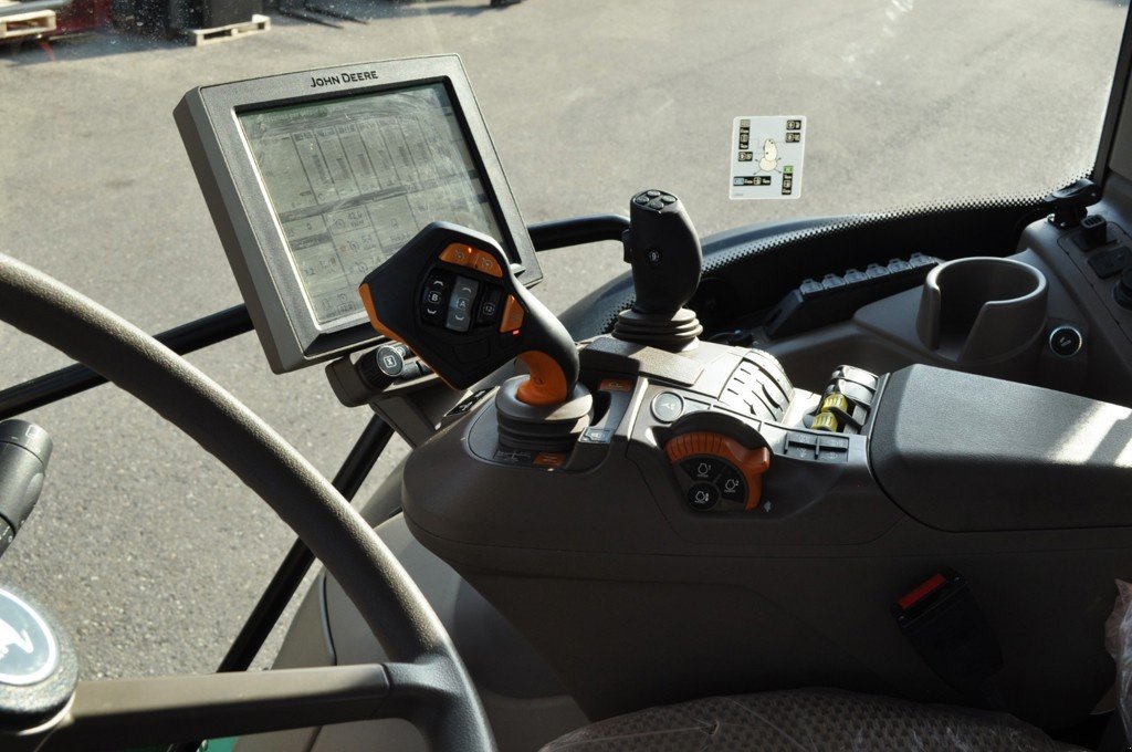 Traktor Türe ait John Deere 6215R, Gebrauchtmaschine içinde Grolley (resim 3)