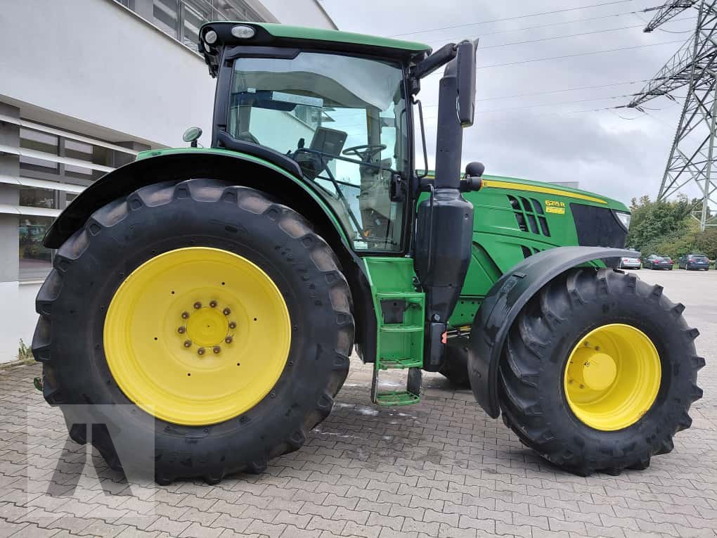 Traktor типа John Deere 6215R, Gebrauchtmaschine в Regensburg (Фотография 3)