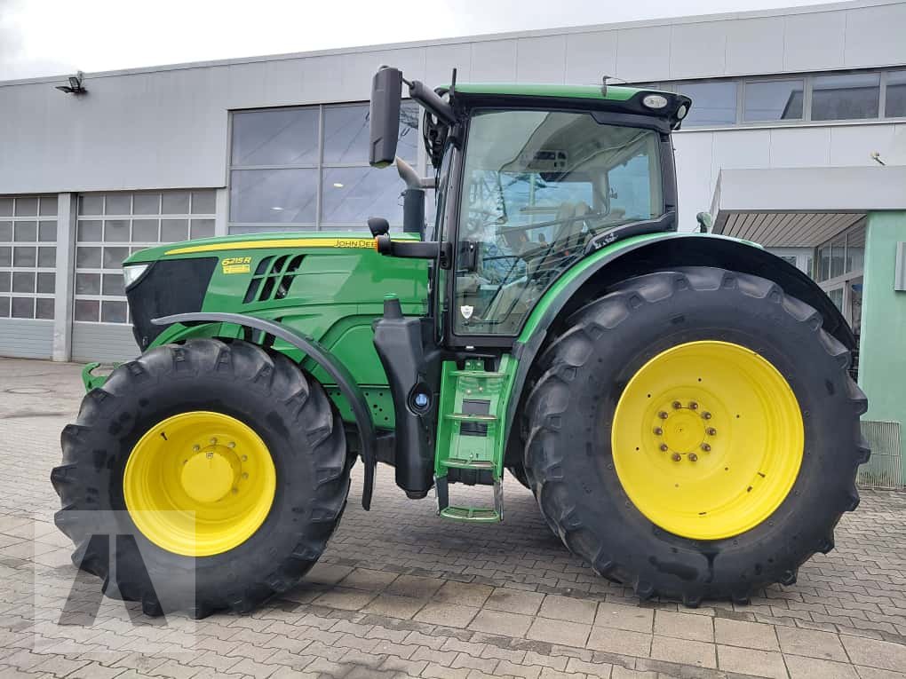 Traktor типа John Deere 6215R, Gebrauchtmaschine в Regensburg (Фотография 5)