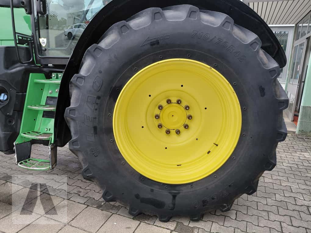 Traktor типа John Deere 6215R, Gebrauchtmaschine в Regensburg (Фотография 11)