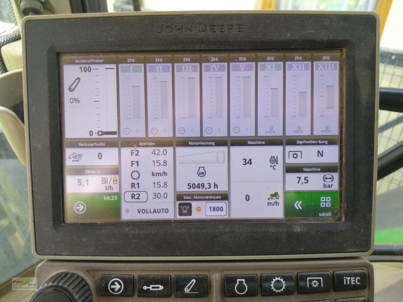 Traktor типа John Deere 6215R, Gebrauchtmaschine в Pegnitz-Bronn (Фотография 8)