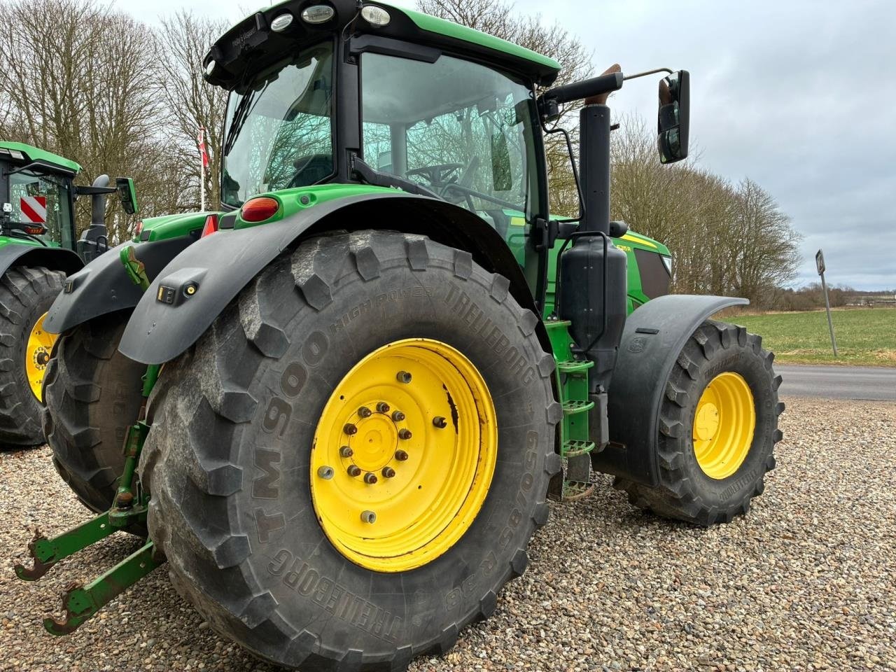 Traktor типа John Deere 6215R, Gebrauchtmaschine в Videbæk (Фотография 13)