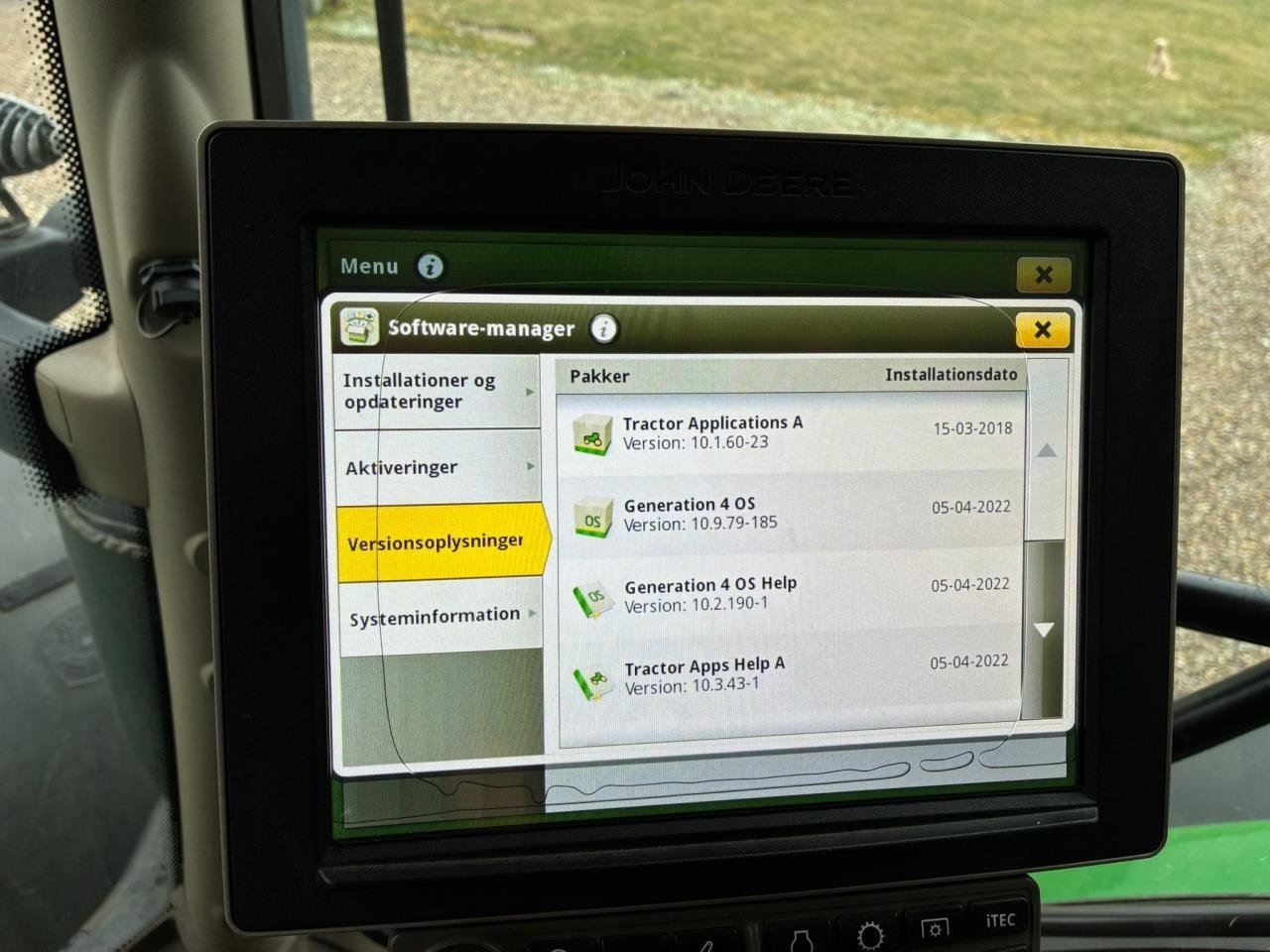 Traktor типа John Deere 6215R, Gebrauchtmaschine в Videbæk (Фотография 12)