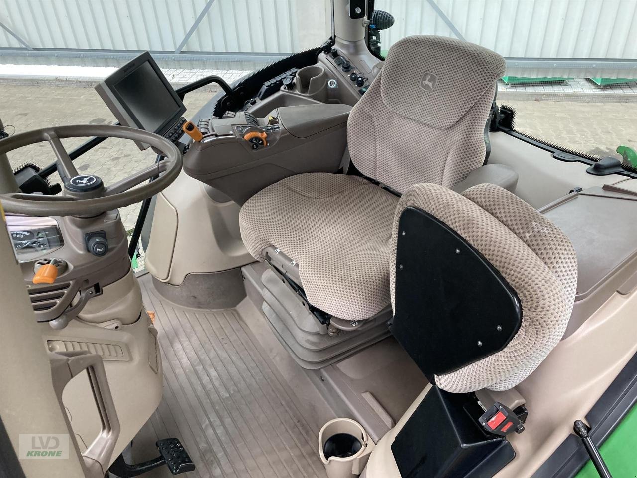 Traktor van het type John Deere 6215R, Gebrauchtmaschine in Spelle (Foto 12)