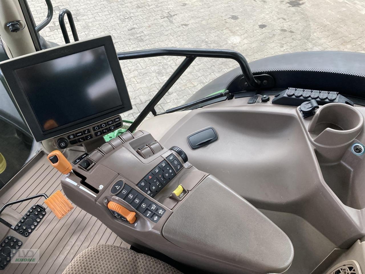 Traktor van het type John Deere 6215R, Gebrauchtmaschine in Spelle (Foto 13)