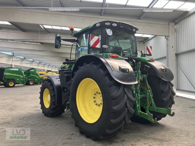 Traktor des Typs John Deere 6215R, Gebrauchtmaschine in Spelle (Bild 3)