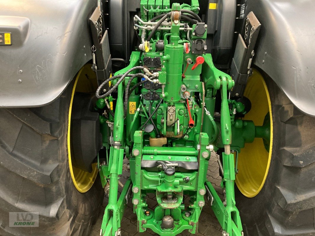 Traktor от тип John Deere 6215R, Gebrauchtmaschine в Spelle (Снимка 8)