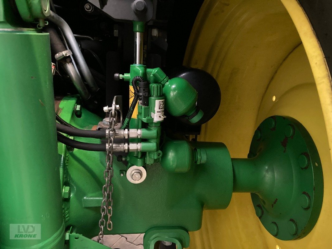 Traktor от тип John Deere 6215R, Gebrauchtmaschine в Spelle (Снимка 9)