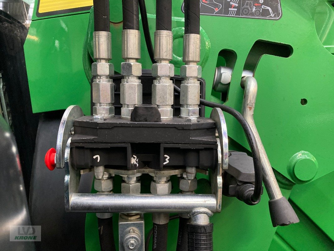 Traktor от тип John Deere 6215R, Gebrauchtmaschine в Spelle (Снимка 18)