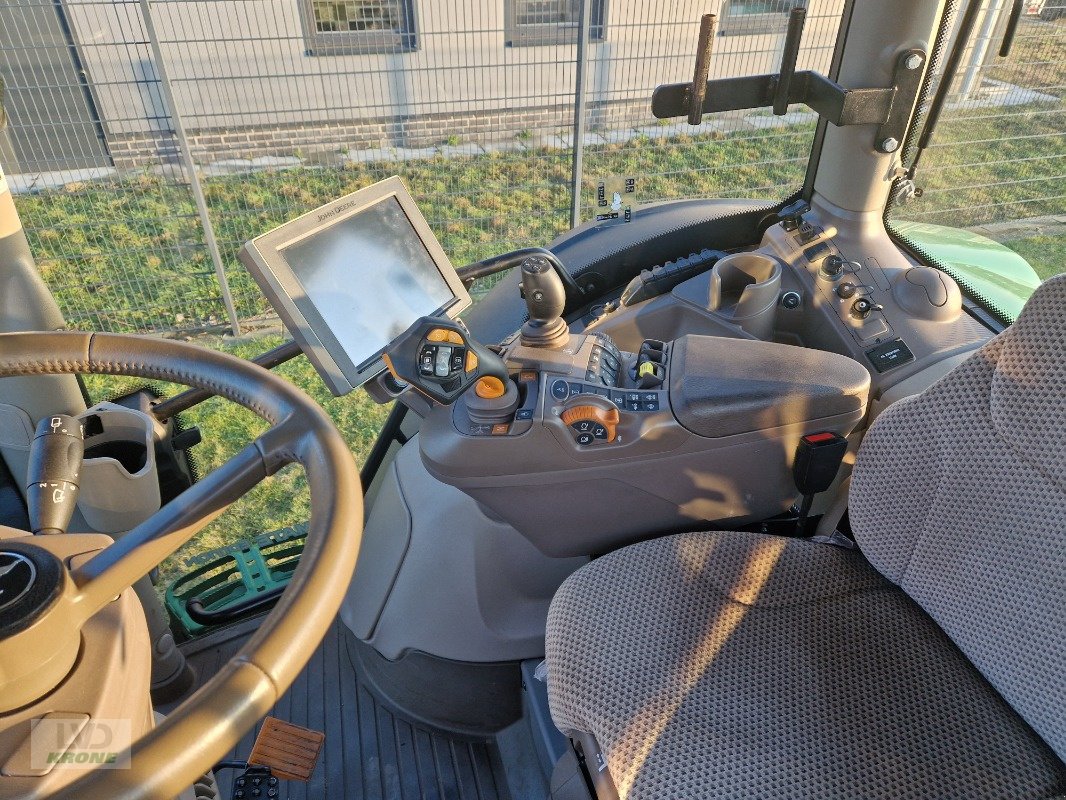 Traktor of the type John Deere 6215R, Gebrauchtmaschine in Spelle (Picture 3)