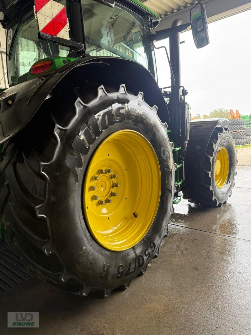 Traktor des Typs John Deere 6215R, Gebrauchtmaschine in Barsinghausen OT Groß Munzel (Bild 5)
