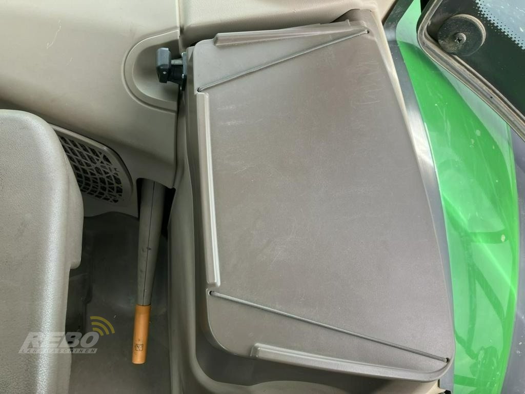 Traktor des Typs John Deere 6215R, Gebrauchtmaschine in Aurich (Bild 28)