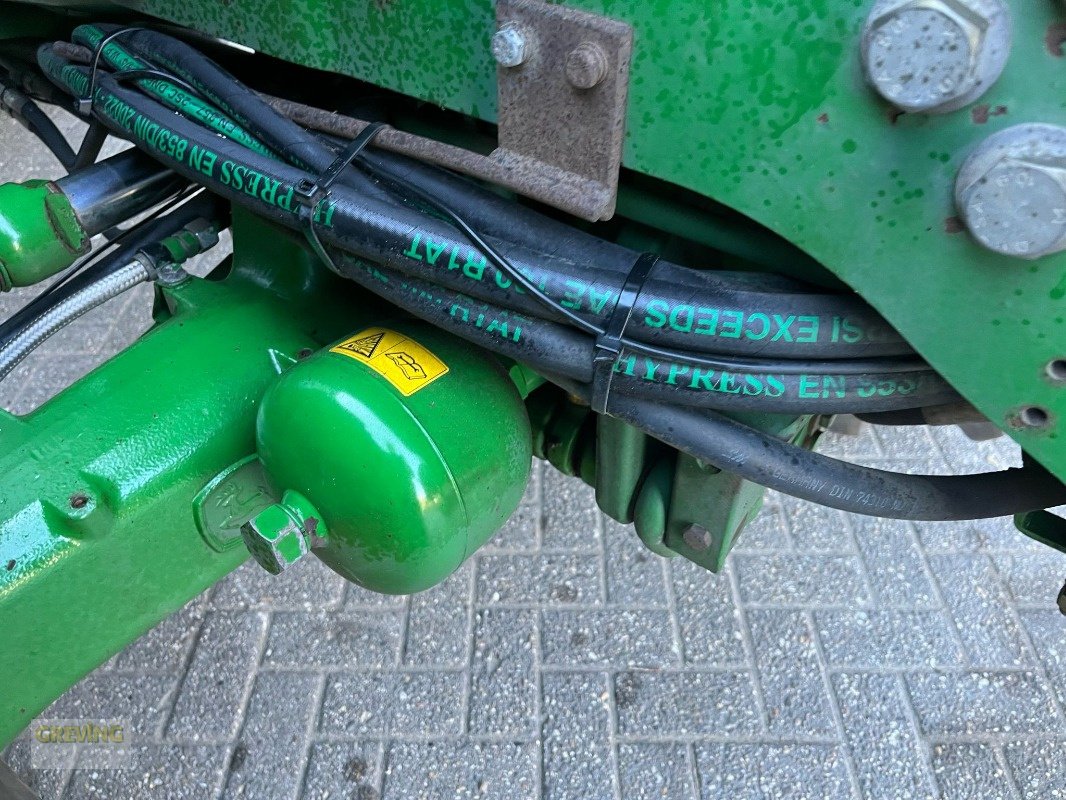 Traktor des Typs John Deere 6215R, Gebrauchtmaschine in Ahaus (Bild 4)