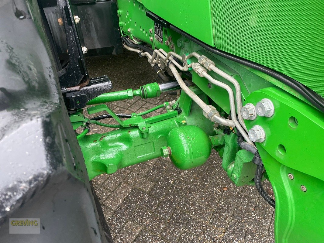 Traktor от тип John Deere 6215R, Gebrauchtmaschine в Ahaus (Снимка 4)