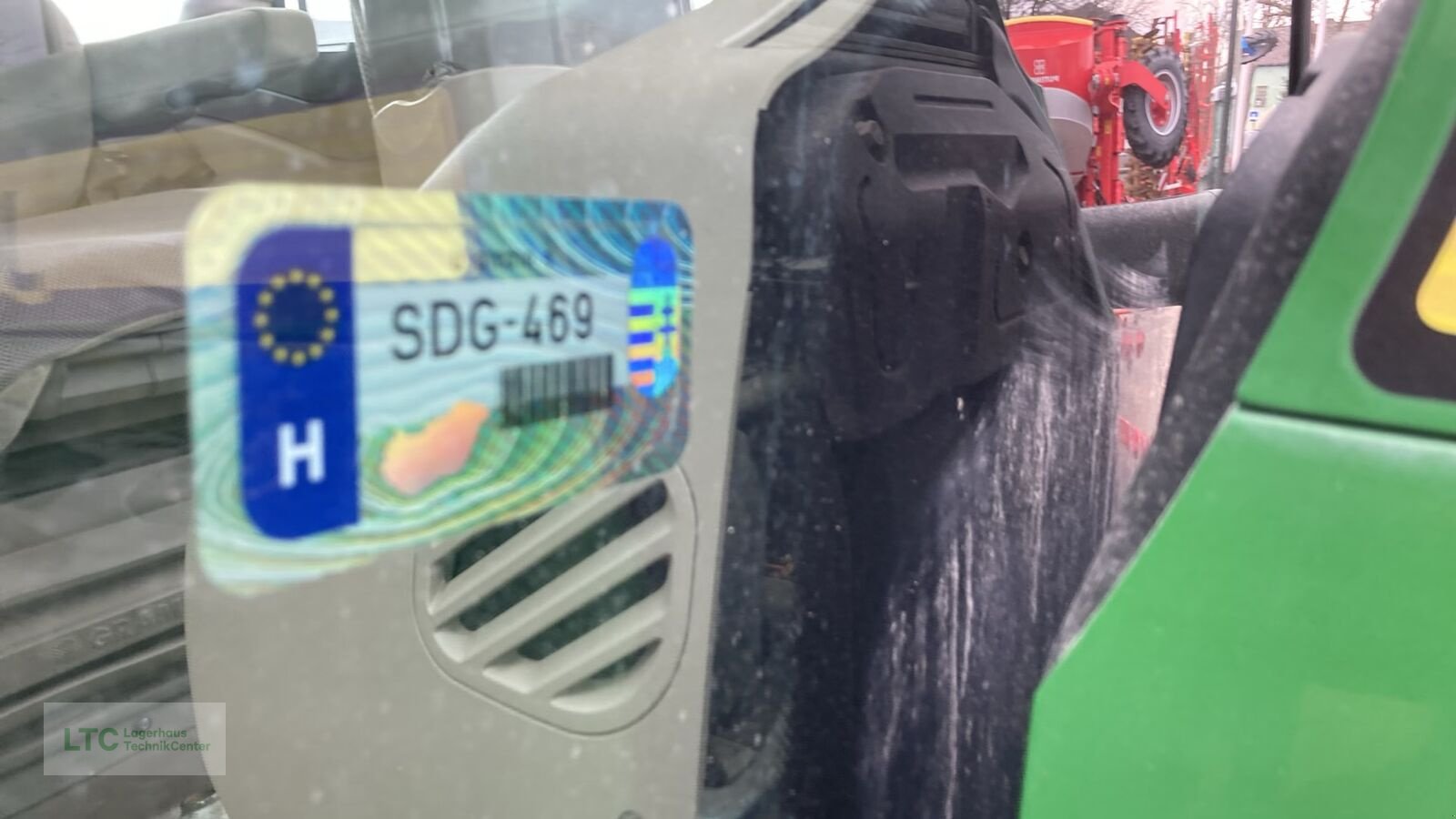 Traktor типа John Deere 6215R, Gebrauchtmaschine в Eggendorf (Фотография 27)