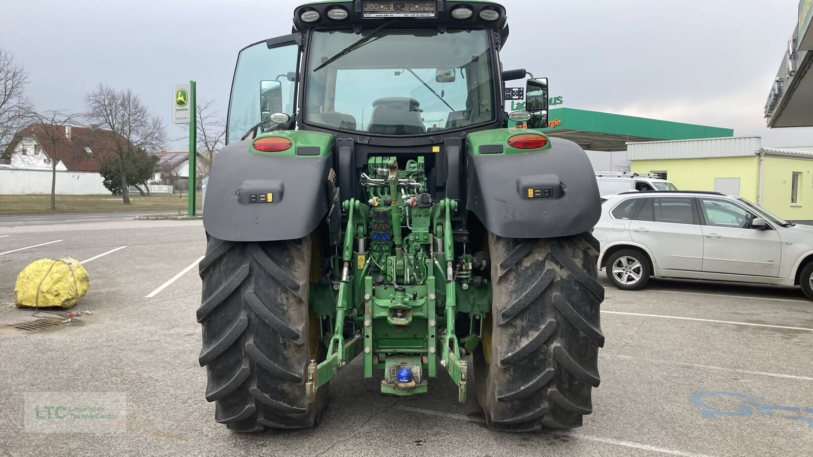 Traktor типа John Deere 6215R, Gebrauchtmaschine в Eggendorf (Фотография 9)
