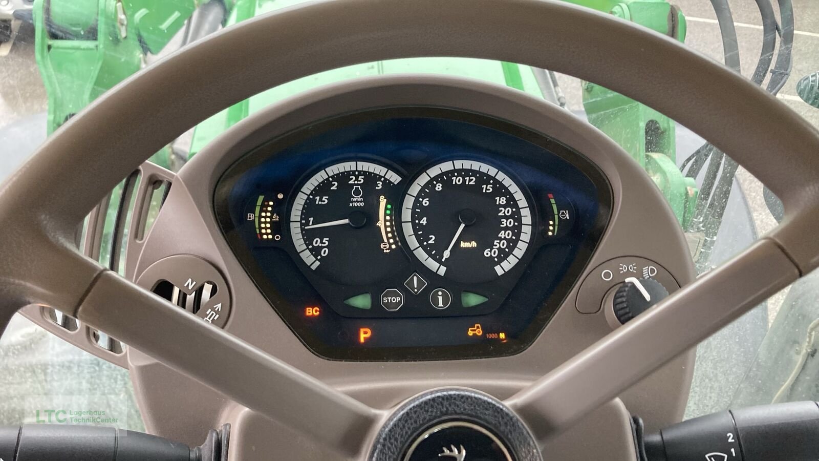 Traktor типа John Deere 6215R, Gebrauchtmaschine в Eggendorf (Фотография 11)