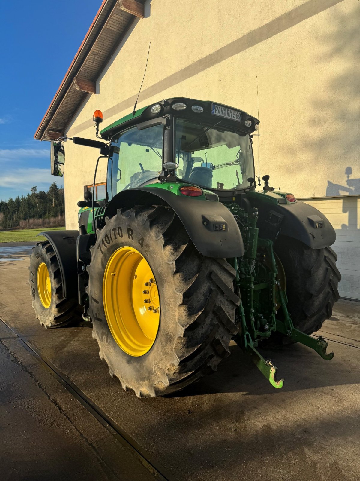 Traktor типа John Deere 6215R, Gebrauchtmaschine в Bayern - Tettenweis (Фотография 2)