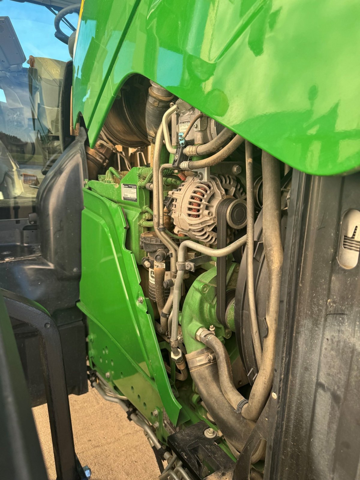 Traktor типа John Deere 6215R, Gebrauchtmaschine в Bayern - Tettenweis (Фотография 12)