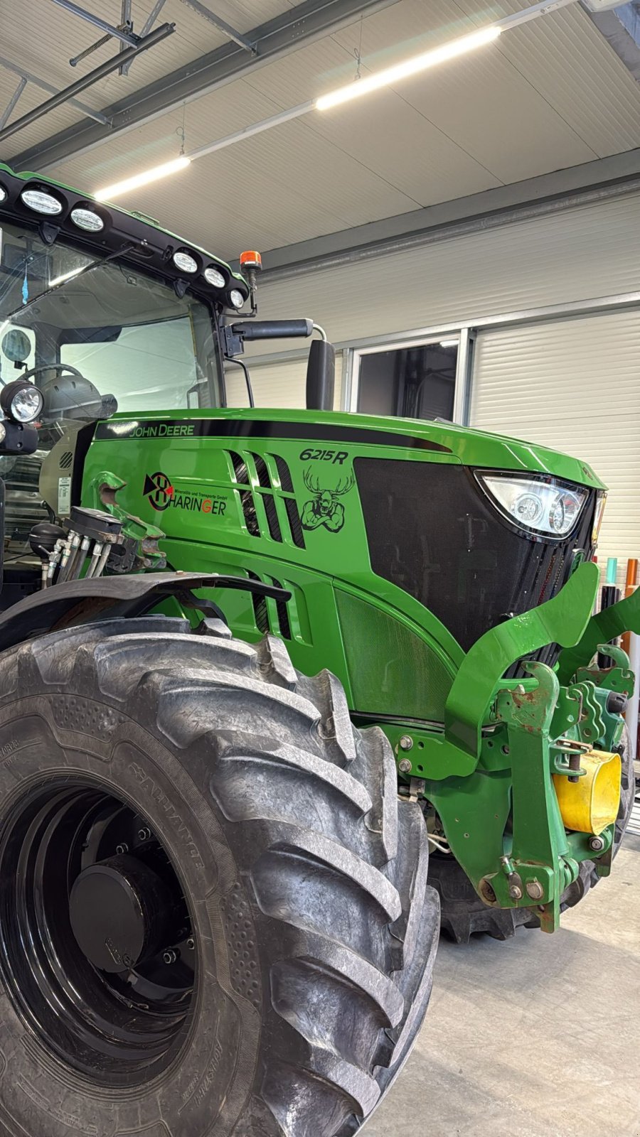 Traktor des Typs John Deere 6215R, Gebrauchtmaschine in Pocking (Bild 2)