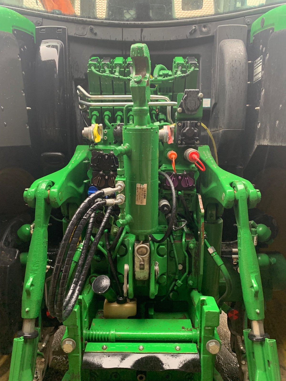 Traktor tip John Deere 6215R, Gebrauchtmaschine in Alleshausen (Poză 2)