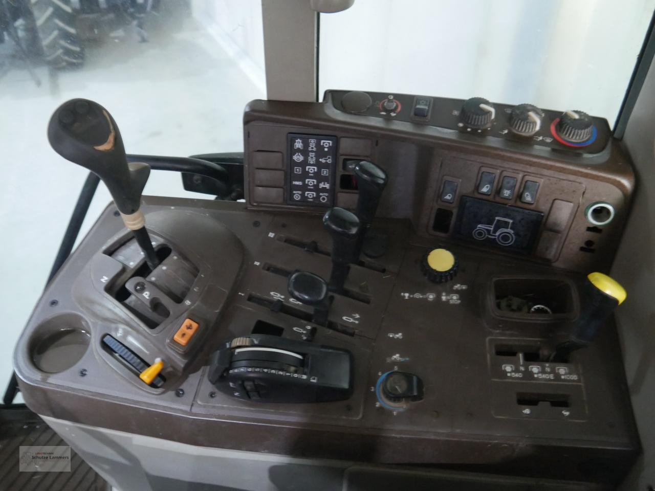 Traktor du type John Deere 6220 Premium PQ, Gebrauchtmaschine en Borken (Photo 11)