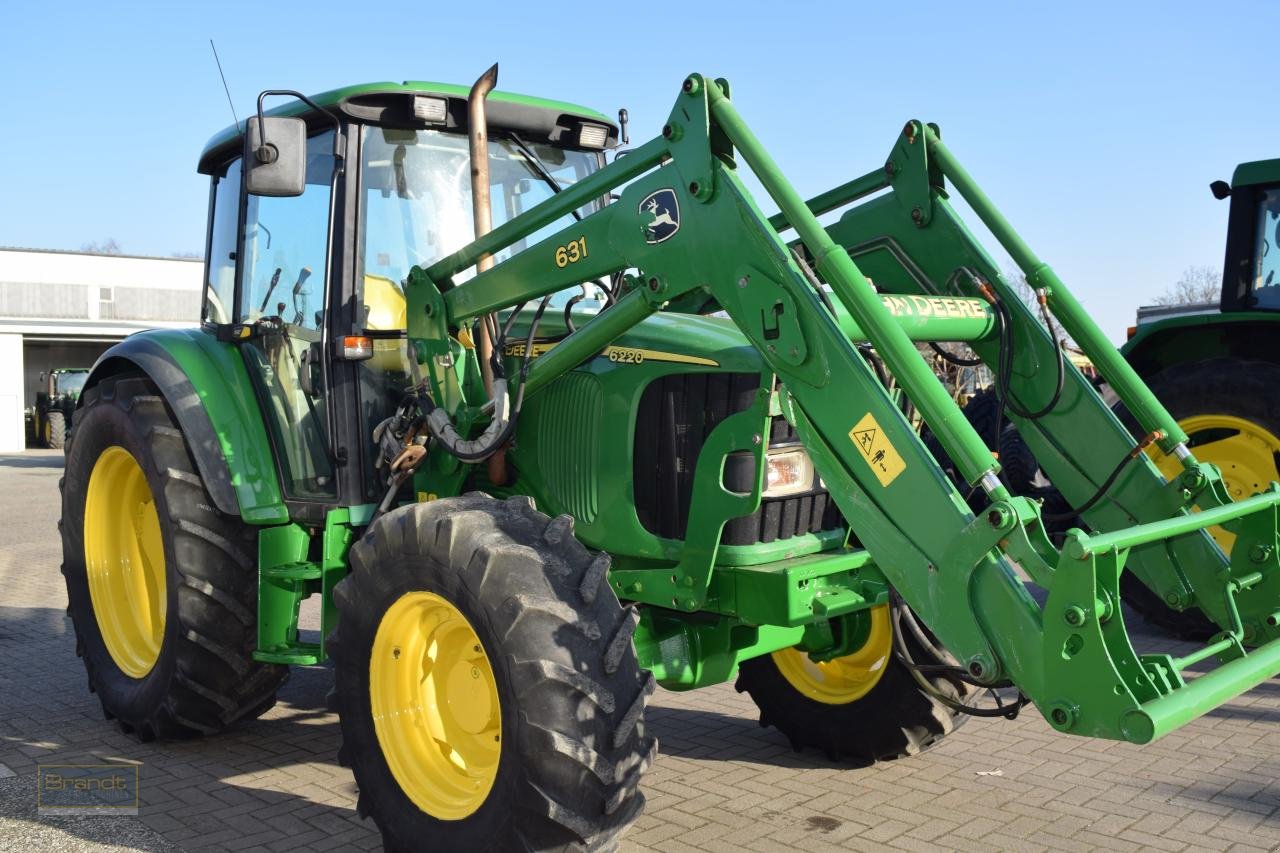 Traktor типа John Deere 6220, Gebrauchtmaschine в Oyten (Фотография 3)