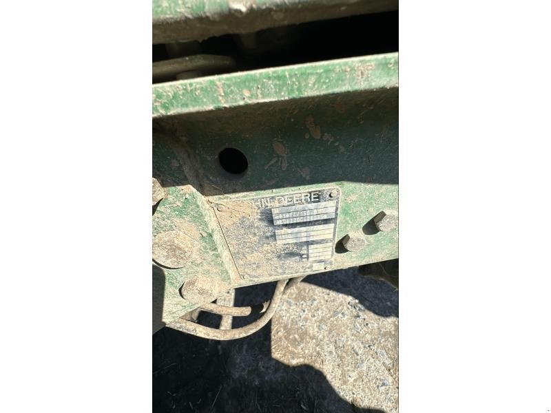 Traktor des Typs John Deere 6220, Gebrauchtmaschine in Wargnies Le Grand (Bild 8)