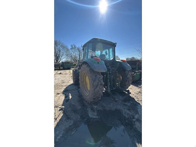 Traktor des Typs John Deere 6220, Gebrauchtmaschine in Wargnies Le Grand (Bild 5)