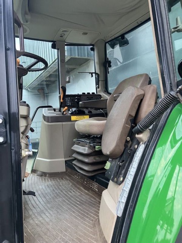 Traktor typu John Deere 6220, Gebrauchtmaschine v St. - Jacobiparochie (Obrázek 7)