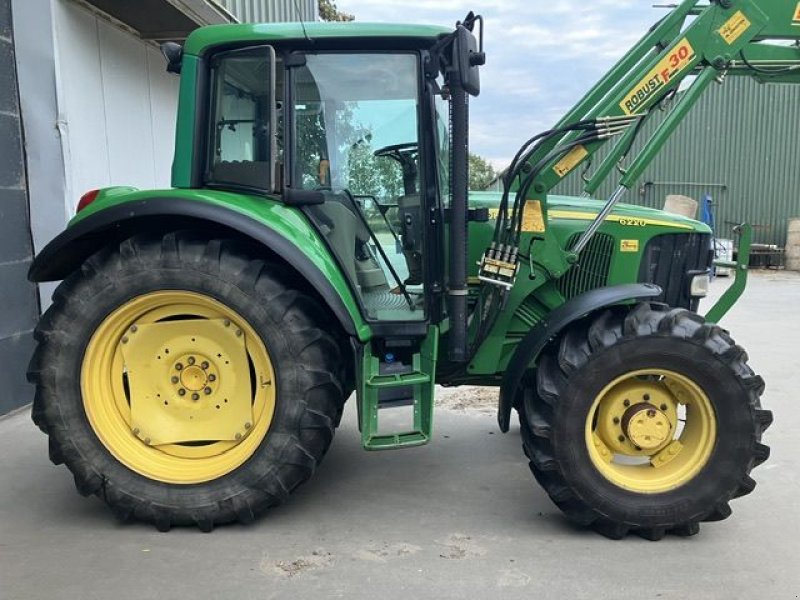 Traktor typu John Deere 6220, Gebrauchtmaschine v St. - Jacobiparochie (Obrázek 4)