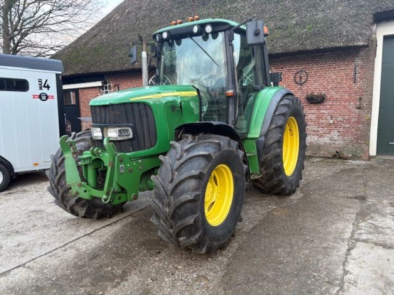 Traktor типа John Deere 6220, Gebrauchtmaschine в St. - Jacobiparochie (Фотография 1)