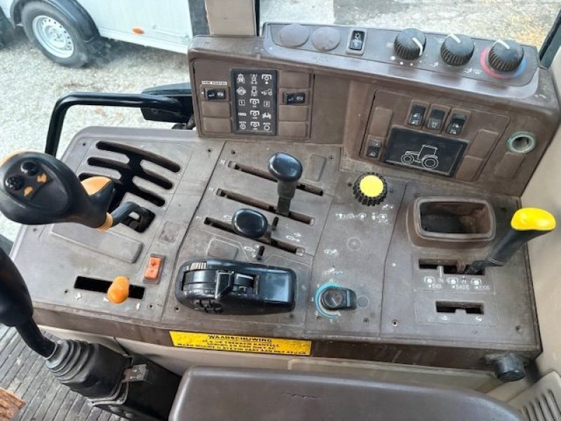 Traktor от тип John Deere 6220, Gebrauchtmaschine в St. - Jacobiparochie (Снимка 9)