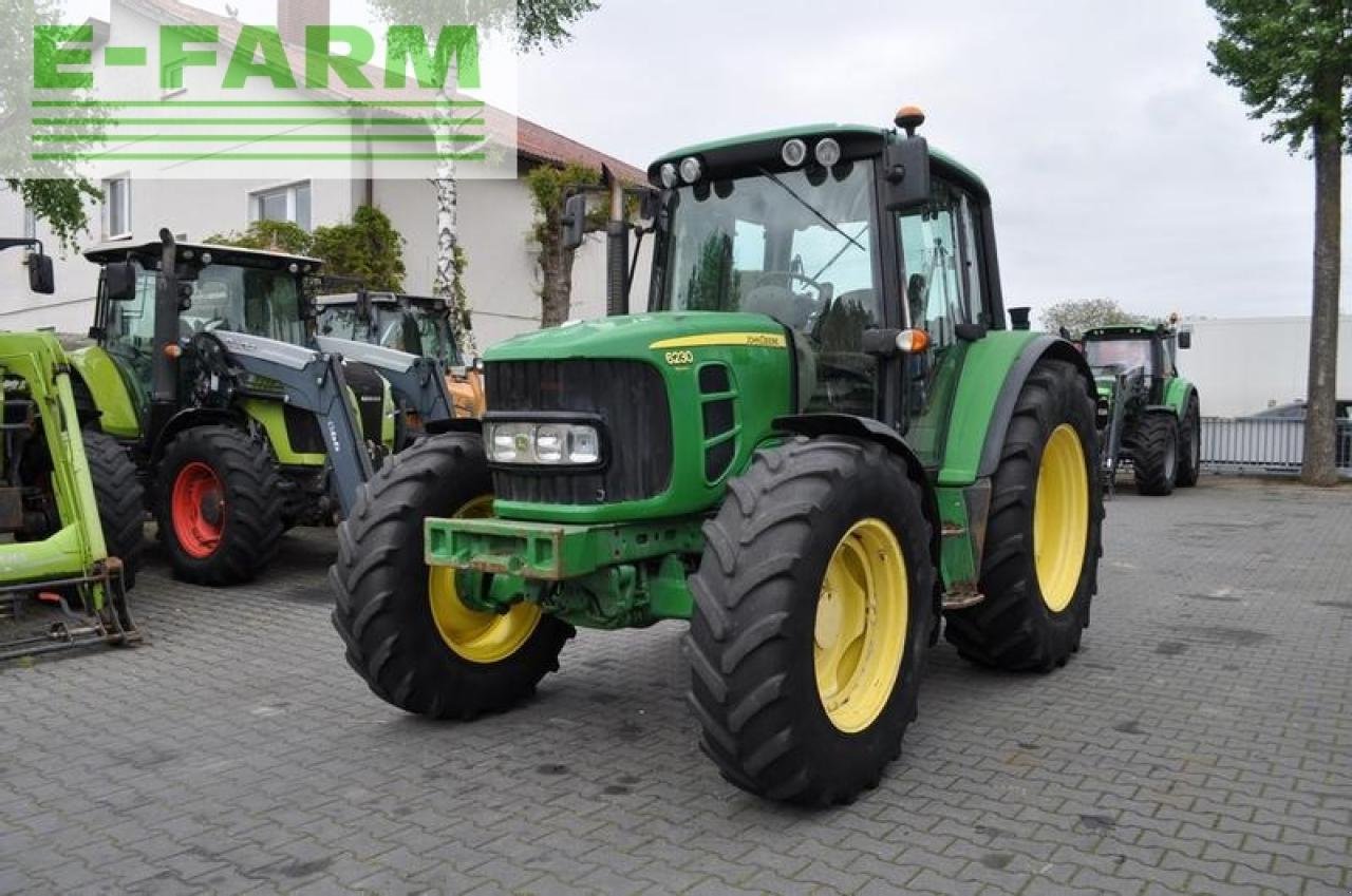 Traktor des Typs John Deere 6230 premium tls, Gebrauchtmaschine in DAMAS?AWEK (Bild 2)
