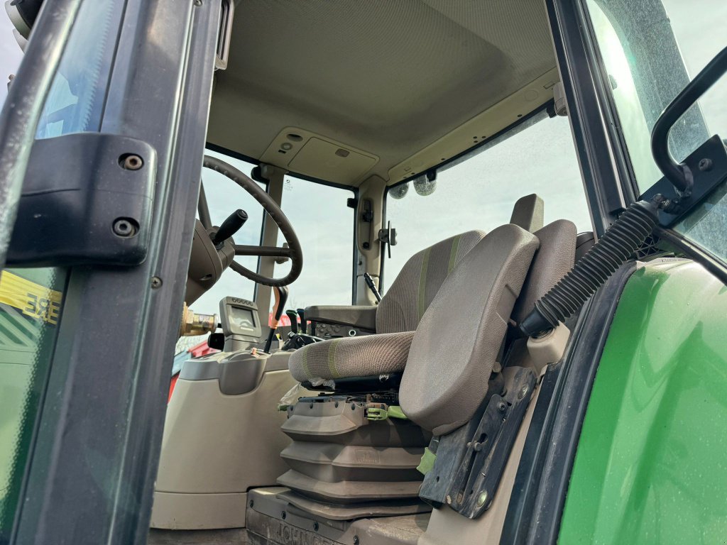Traktor a típus John Deere 6230 PREMIUM, Gebrauchtmaschine ekkor: SAINT FLOUR (Kép 8)