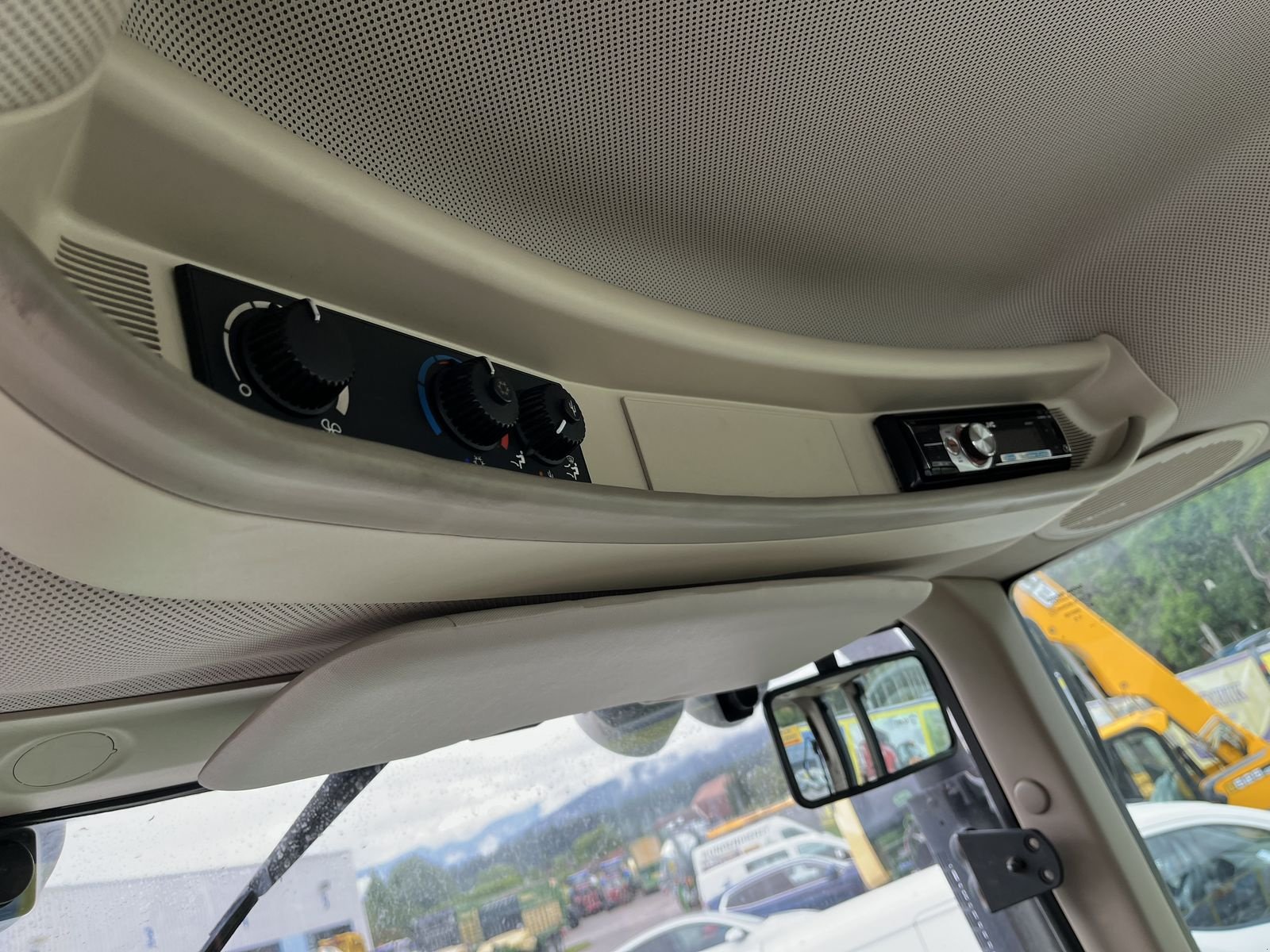 Traktor of the type John Deere 6230 Premium, Gebrauchtmaschine in Villach (Picture 15)