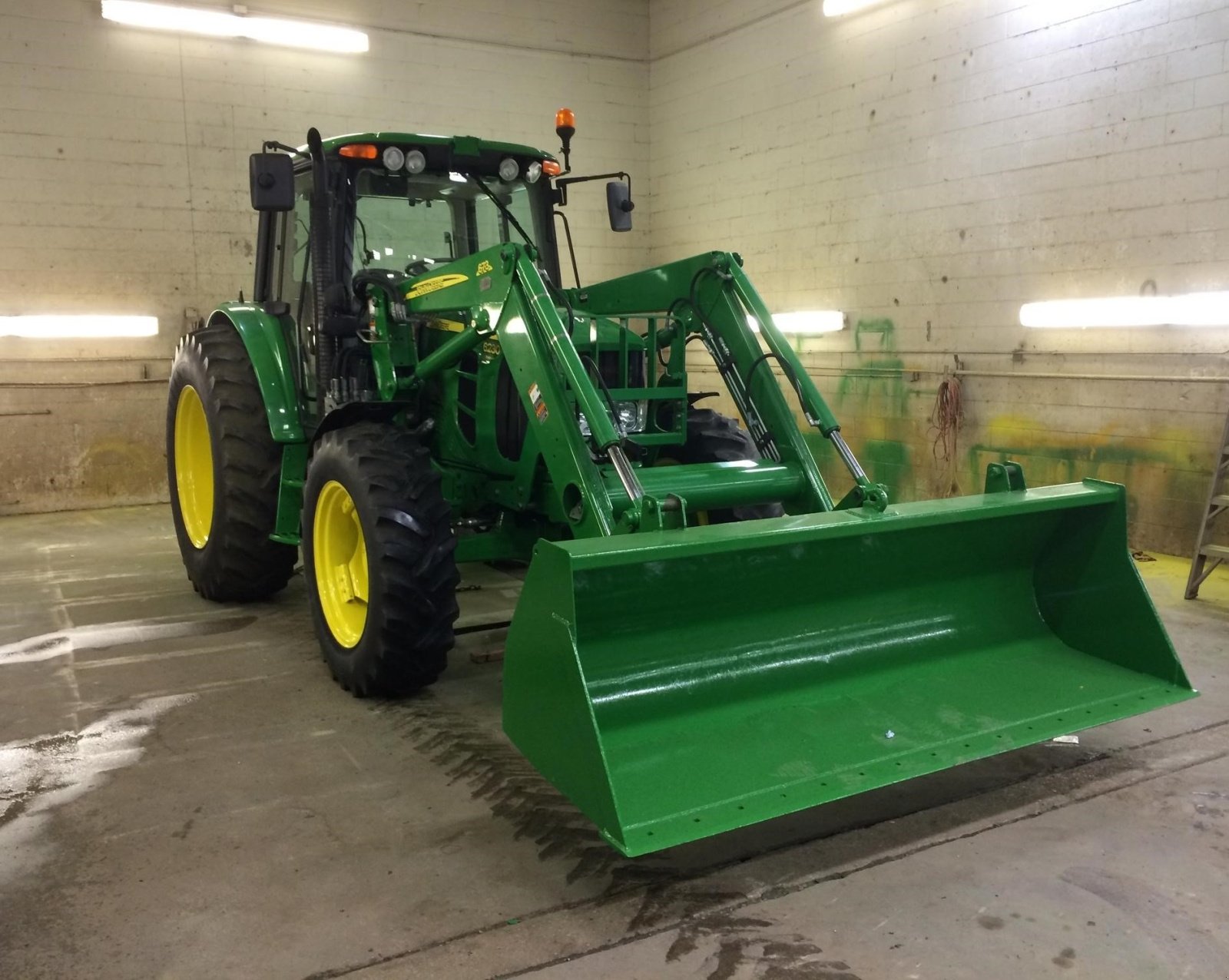 Traktor des Typs John Deere 6230 Premium, Gebrauchtmaschine in Wien (Bild 1)