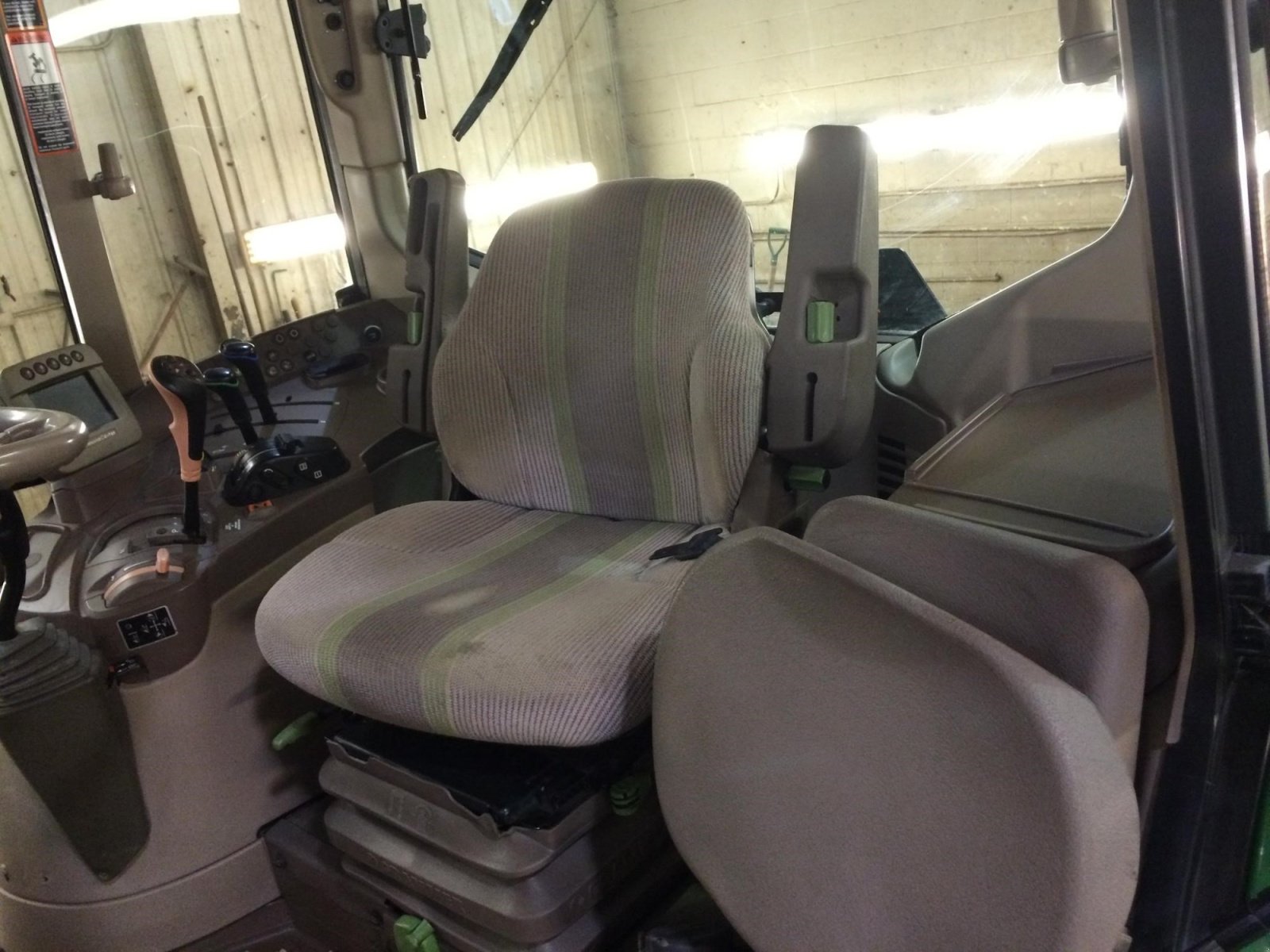 Traktor des Typs John Deere 6230 Premium, Gebrauchtmaschine in Wien (Bild 3)