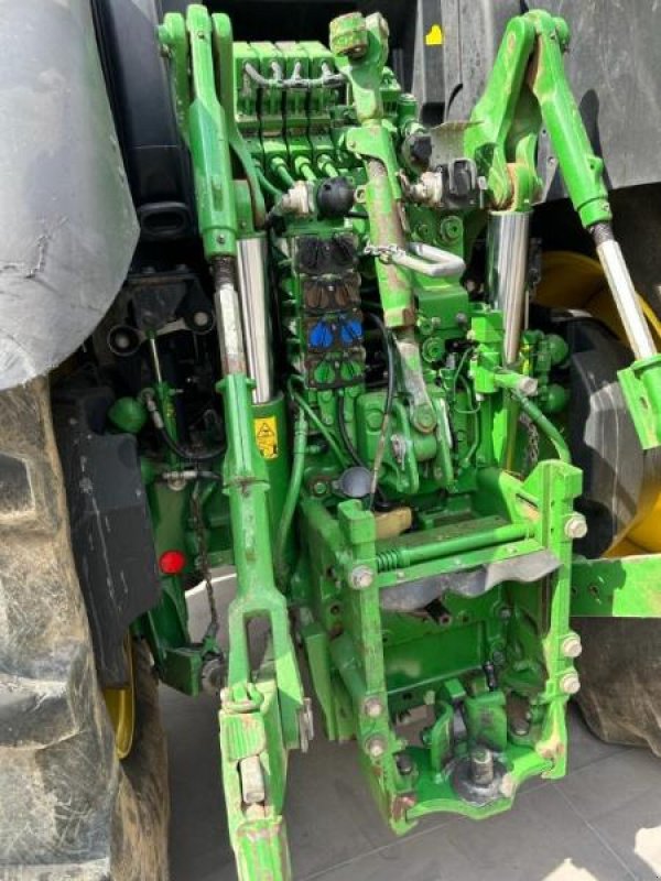 Traktor des Typs John Deere 6230 R Front PTO, Gebrauchtmaschine in Sorée (Bild 9)