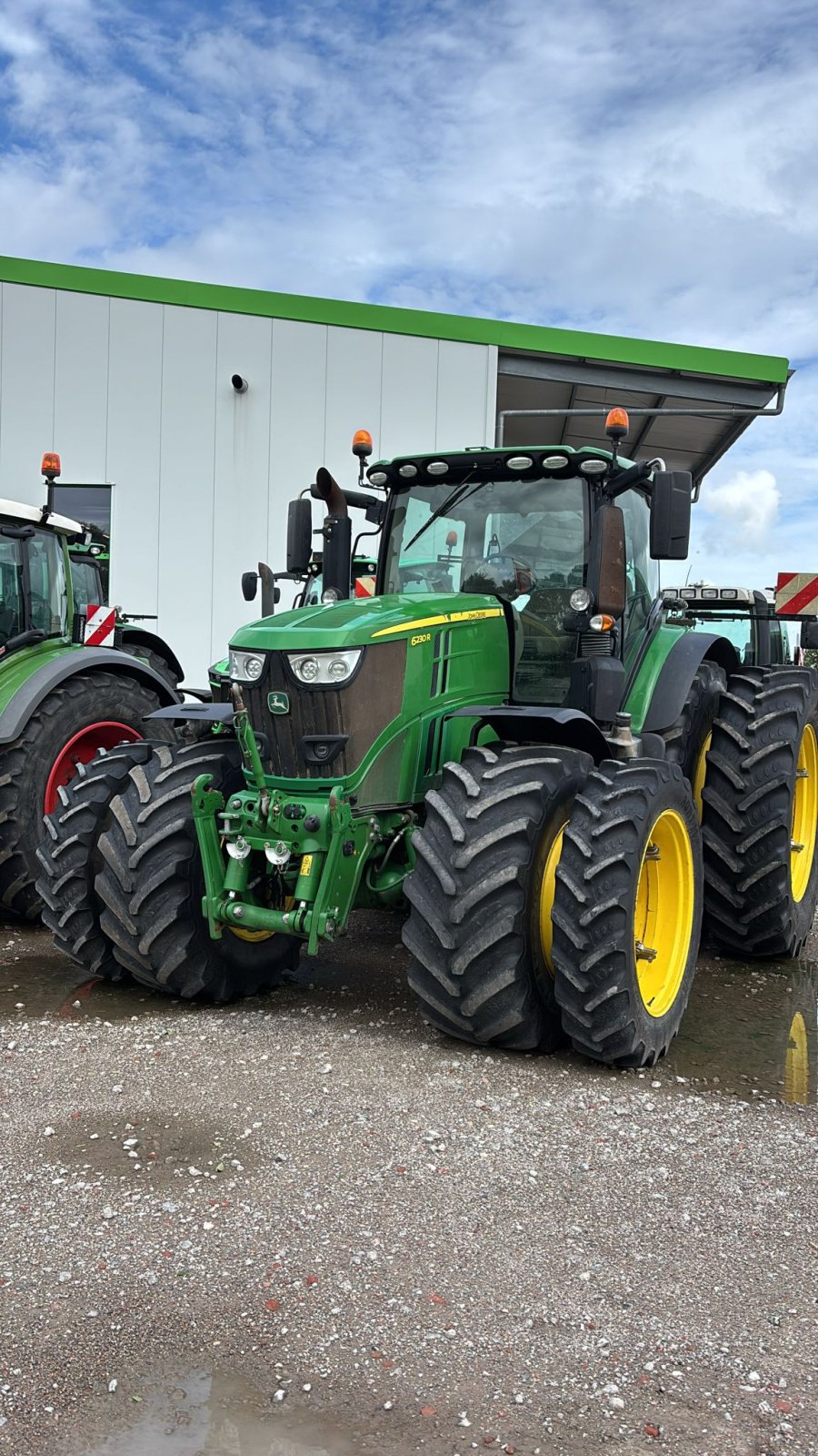 Traktor типа John Deere 6230 R, Gebrauchtmaschine в Lohe-Rickelshof (Фотография 1)