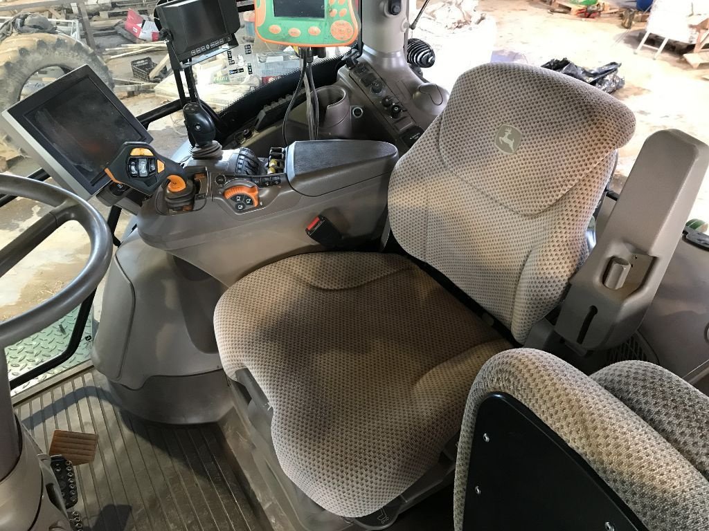 Traktor типа John Deere 6230 R, Gebrauchtmaschine в UZERCHE (Фотография 10)