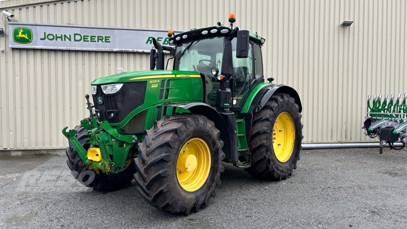 Traktor типа John Deere 6230 R, Gebrauchtmaschine в Aurich (Фотография 2)