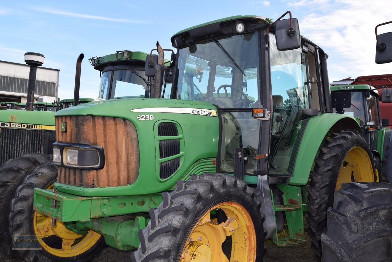 Traktor des Typs John Deere 6230, Gebrauchtmaschine in Oyten (Bild 2)