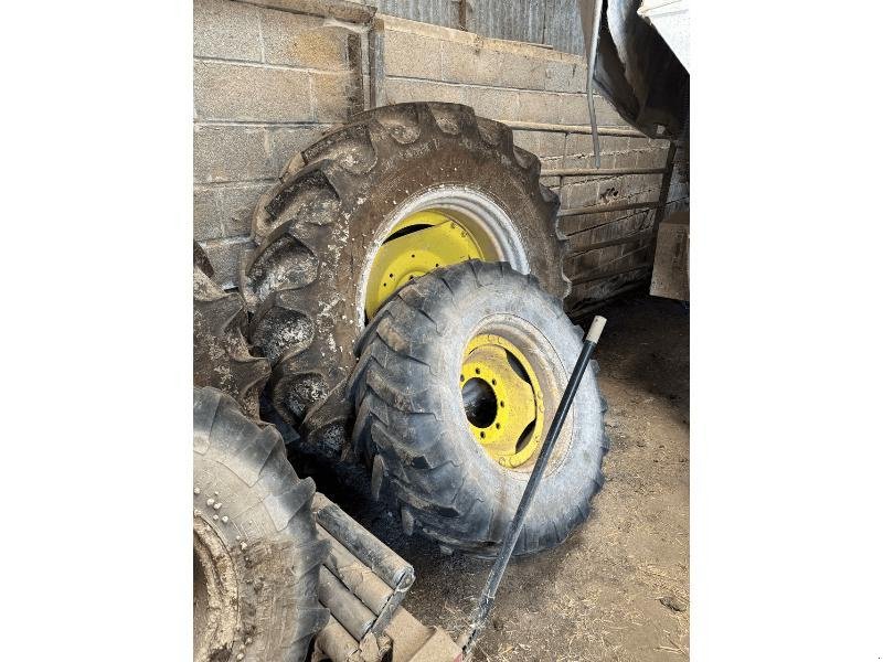 Traktor tipa John Deere 6230, Gebrauchtmaschine u ESCAUDOEUVRES (Slika 3)