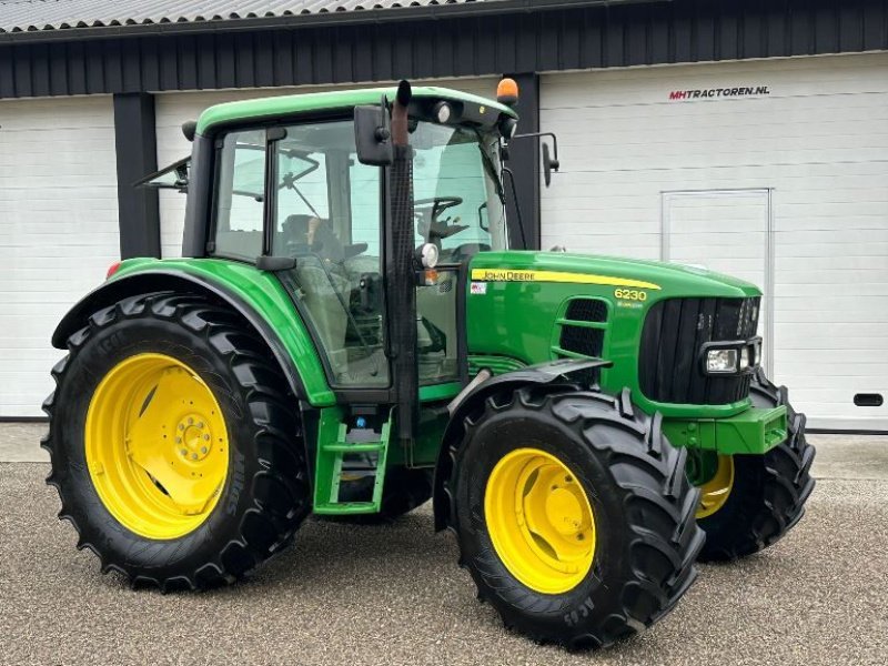 John Deere 6230, Gebrauchtmaschine, Baujahr: 2013, Betriebsstunden / Hektar: 7500 (Bild 1) Traktor des Typs John Deere 6230, Gebrauchtmaschine in Linde (dr) (Bild 1)
