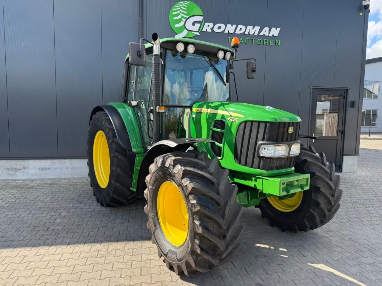 Traktor of the type John Deere 6230, Gebrauchtmaschine in Daarle (Picture 3)
